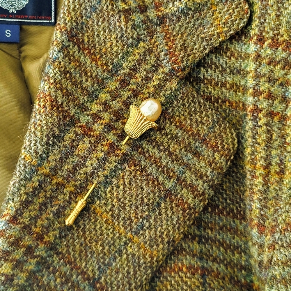 Sarah Coventry Stick Pin with Large Faux Pearl - Fashion Parade - 1970